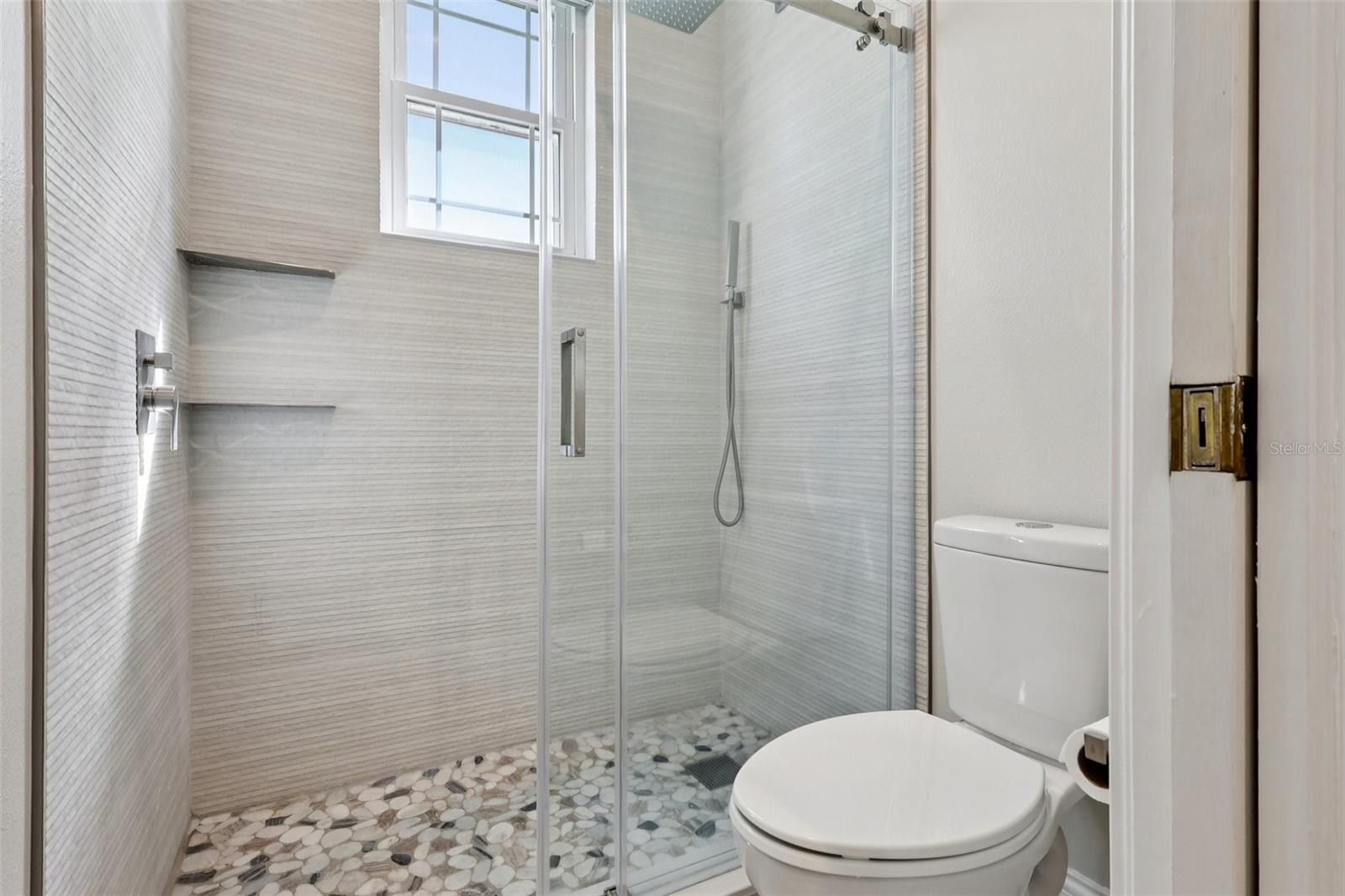 Image 25 of 44 For 11608 Claymont Circle