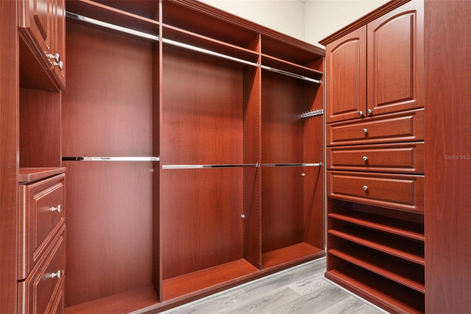 Image 35 of 44 For 11608 Claymont Circle