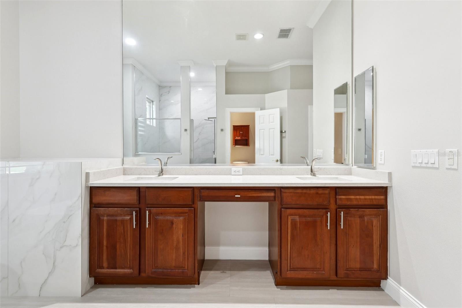 Image 38 of 44 For 11608 Claymont Circle