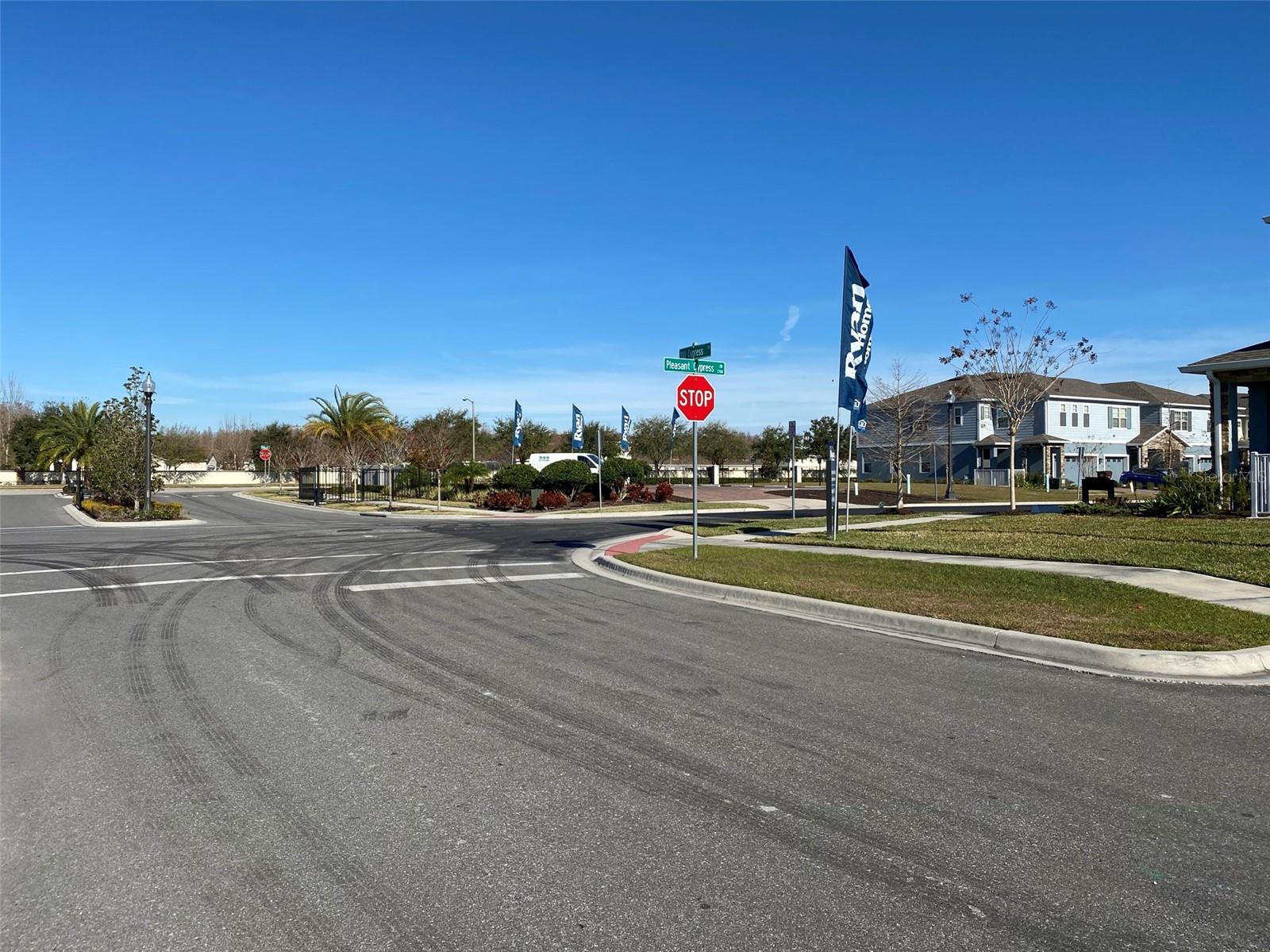 Image 25 of 32 For 2716 Pleasant Cypress Circle