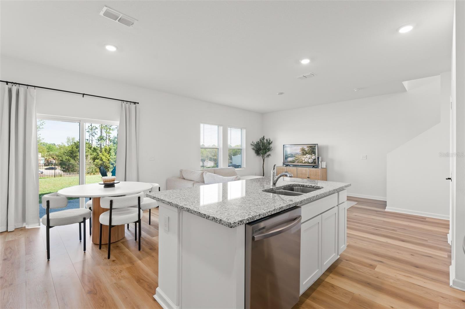 Image 12 of 41 For 8700 Sportsman Loop