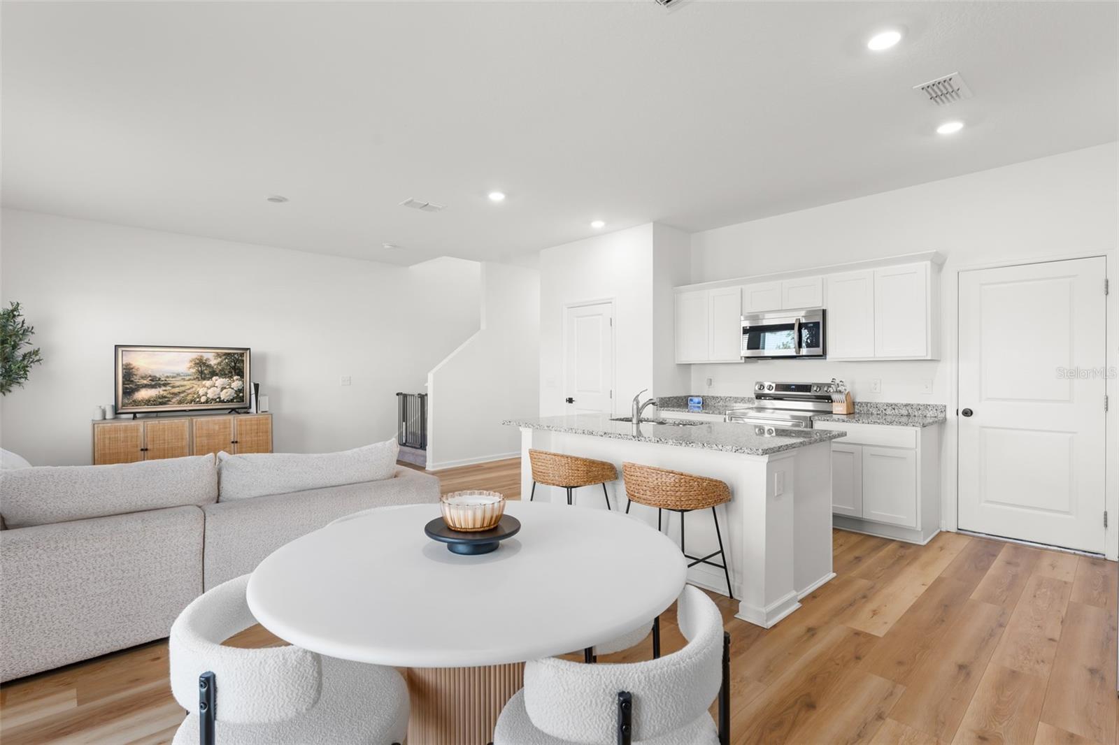 Image 15 of 41 For 8700 Sportsman Loop