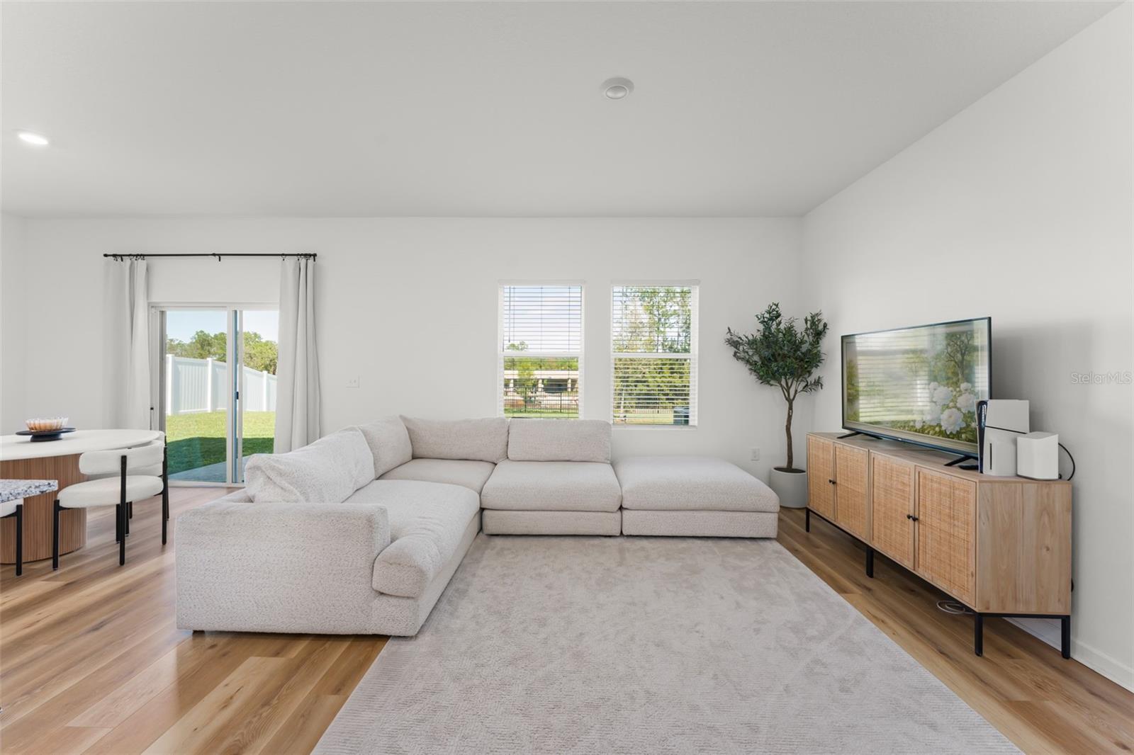 Image 18 of 41 For 8700 Sportsman Loop