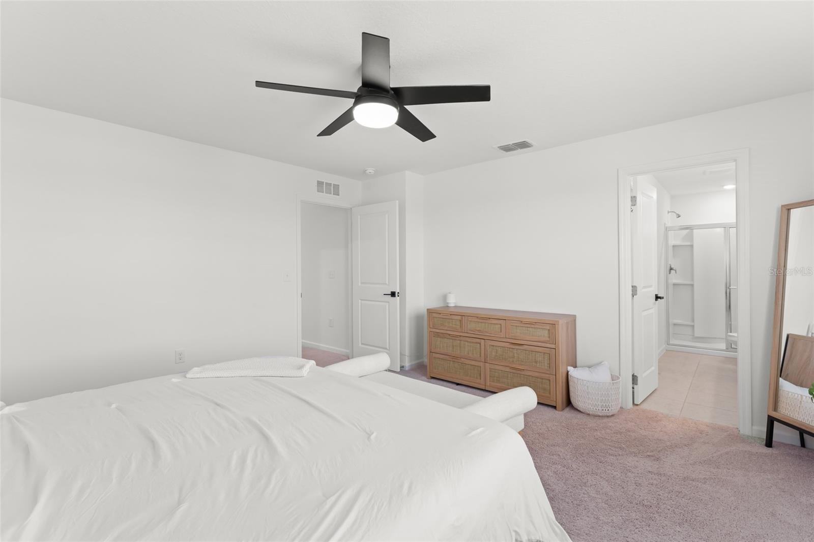 Image 24 of 41 For 8700 Sportsman Loop