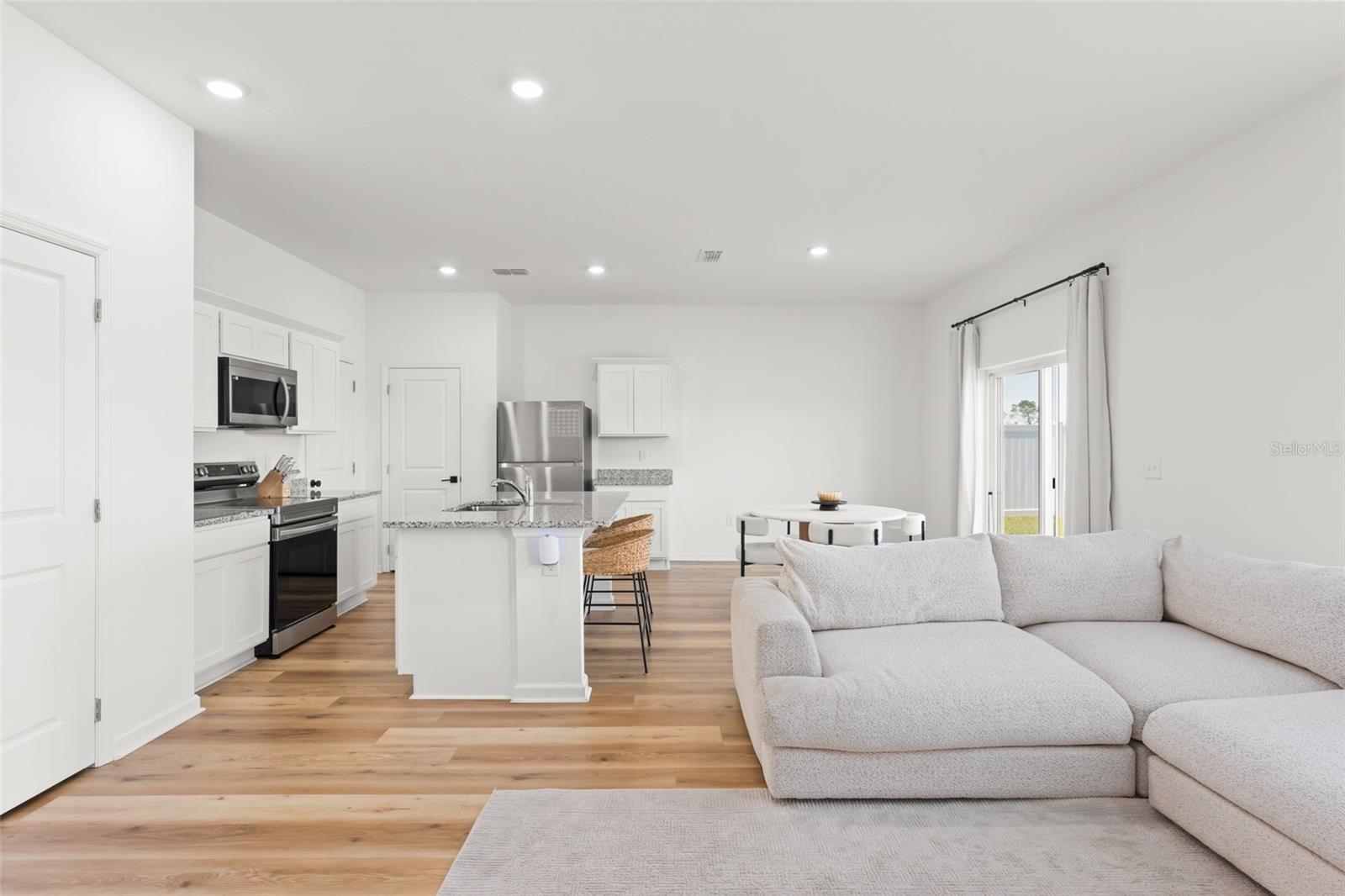 Image 7 of 41 For 8700 Sportsman Loop