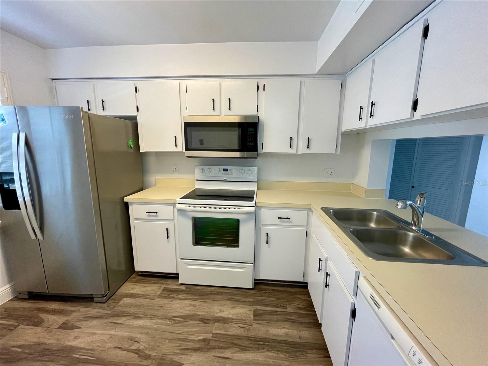 Image 5 of 15 For 3258 Candle Ridge Drive 203