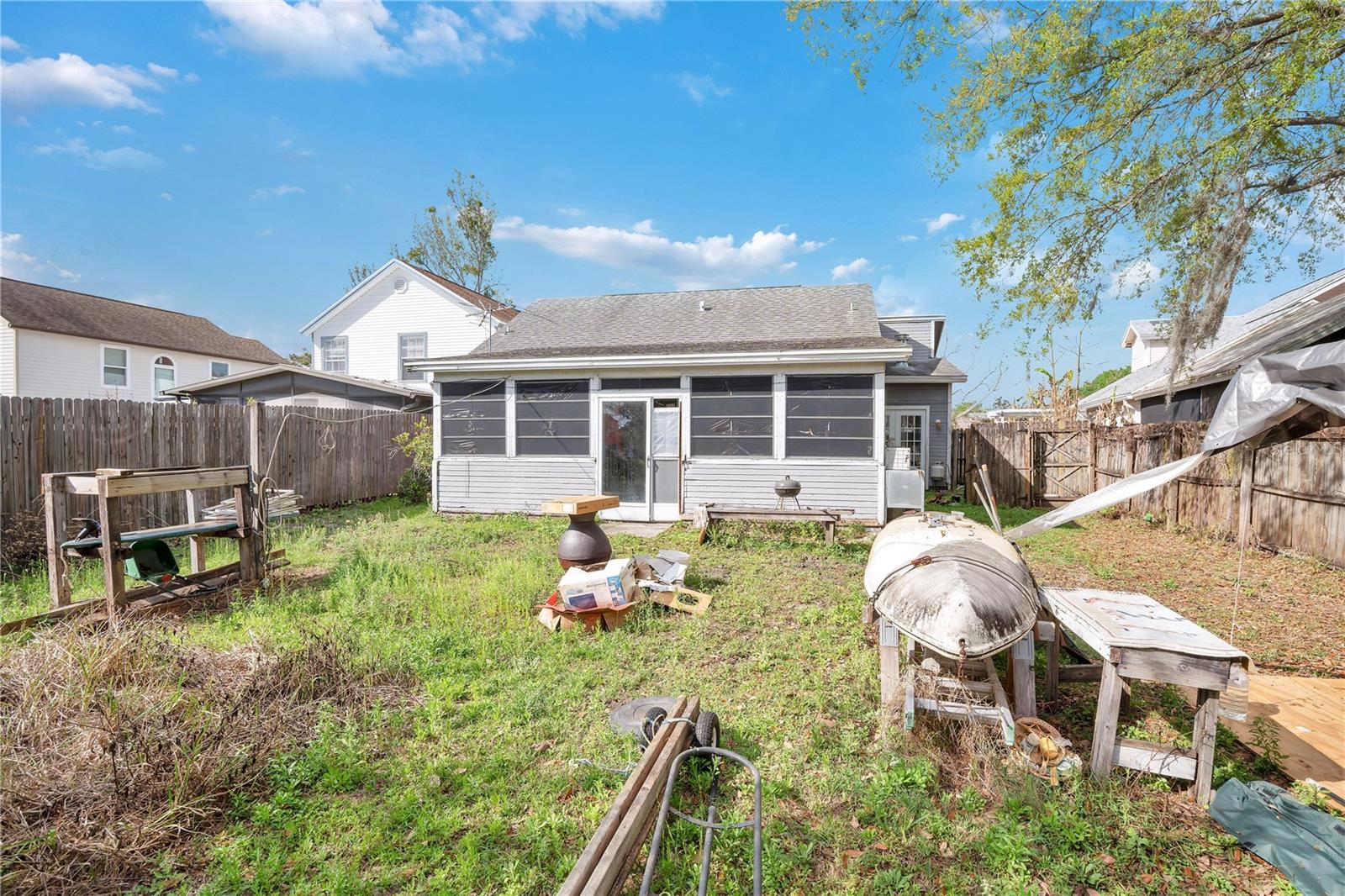 Image 14 of 23 For 9826 Surrey Ridge Road