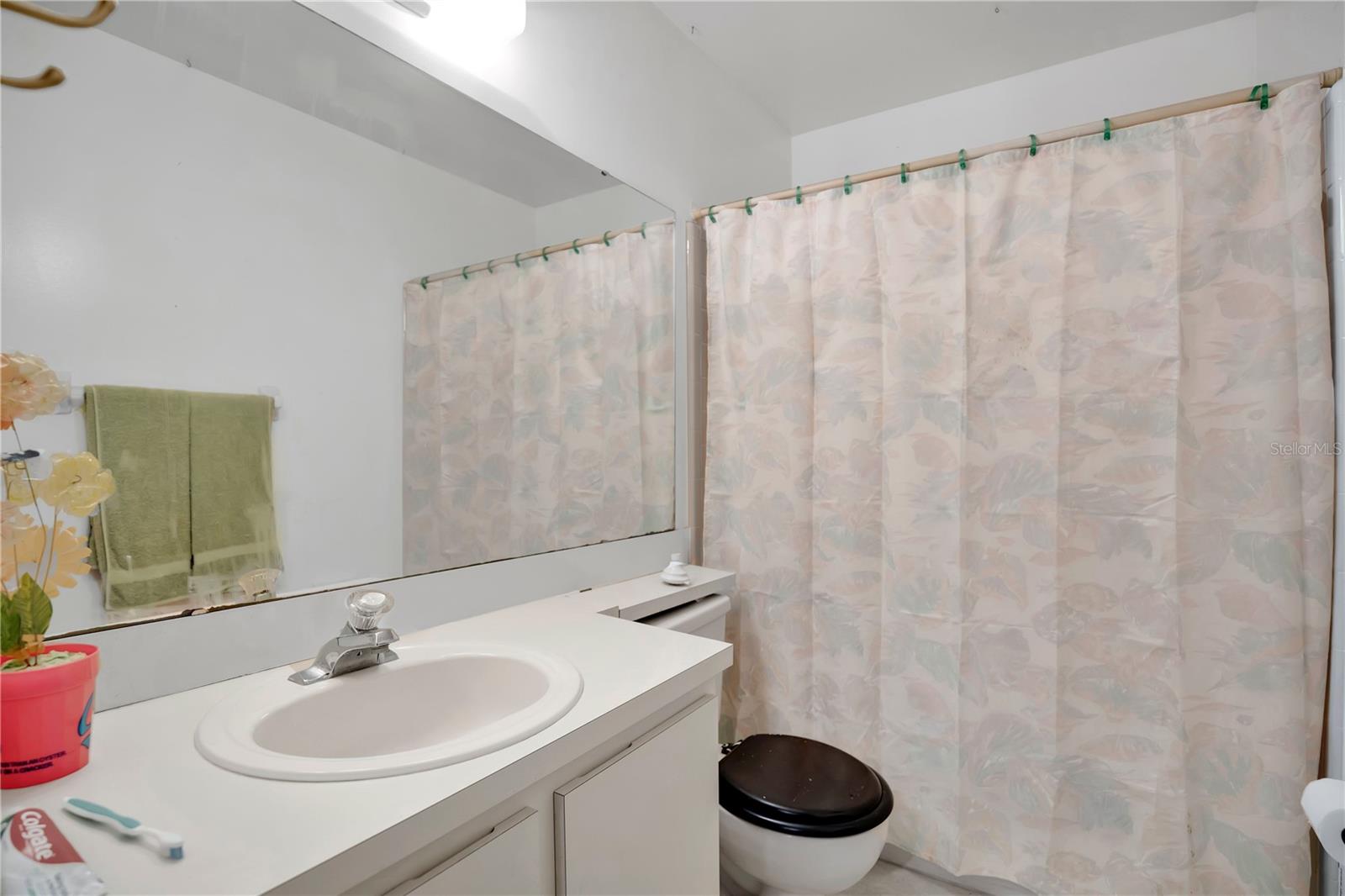 Image 9 of 23 For 9826 Surrey Ridge Road