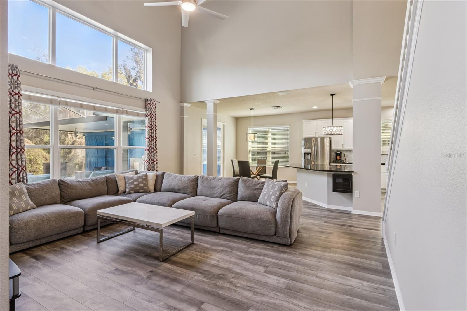 Image 11 of 77 For 15940 Ternglade Drive