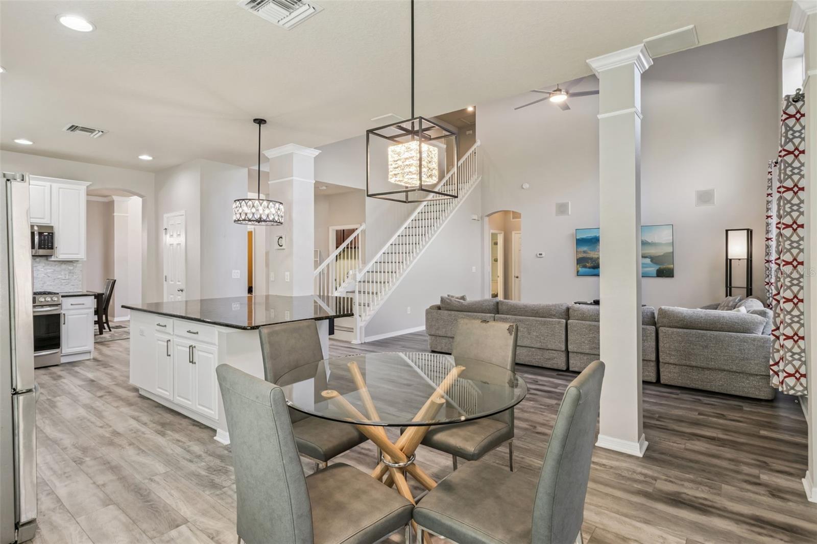 Image 14 of 77 For 15940 Ternglade Drive