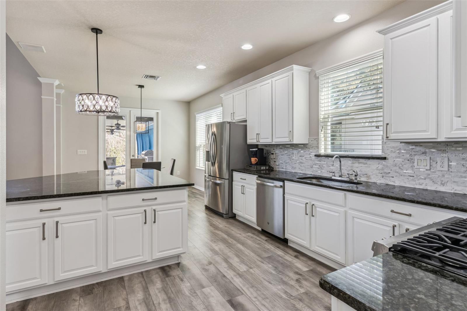 Image 18 of 77 For 15940 Ternglade Drive