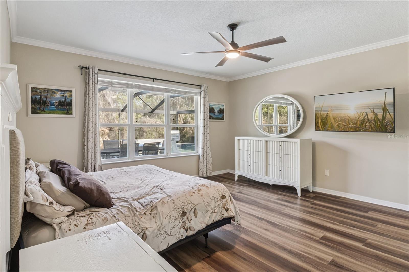 Image 27 of 77 For 15940 Ternglade Drive