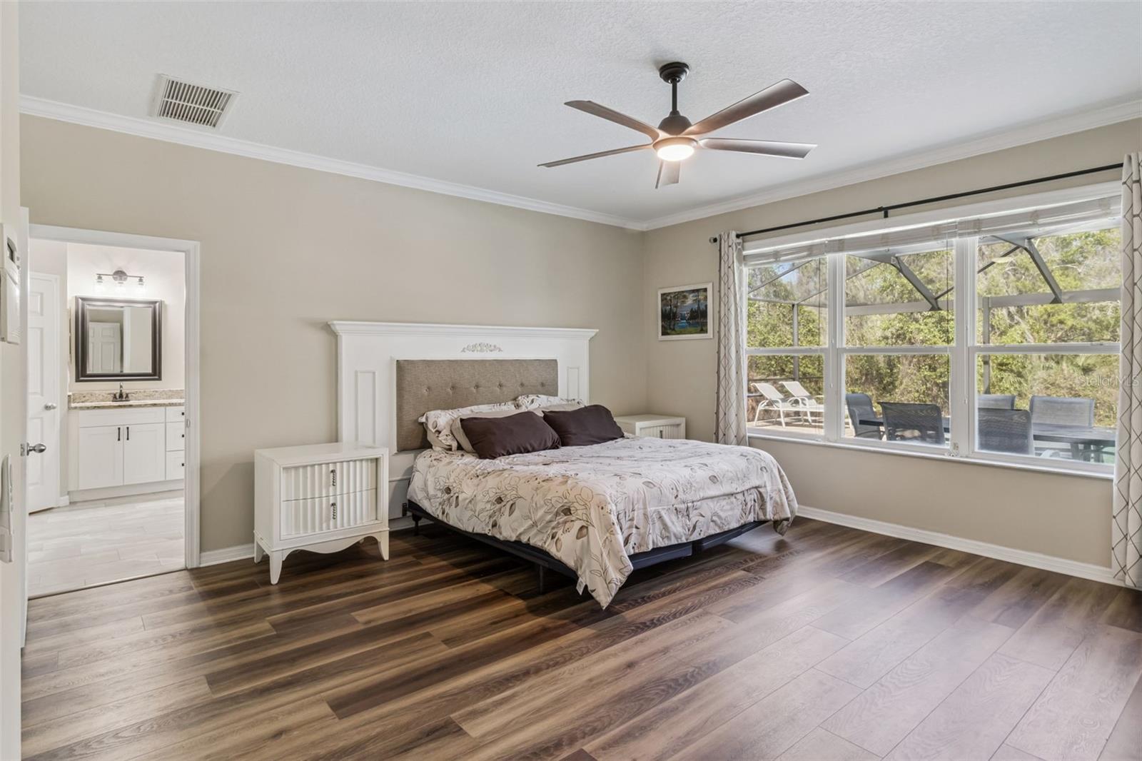 Image 28 of 77 For 15940 Ternglade Drive