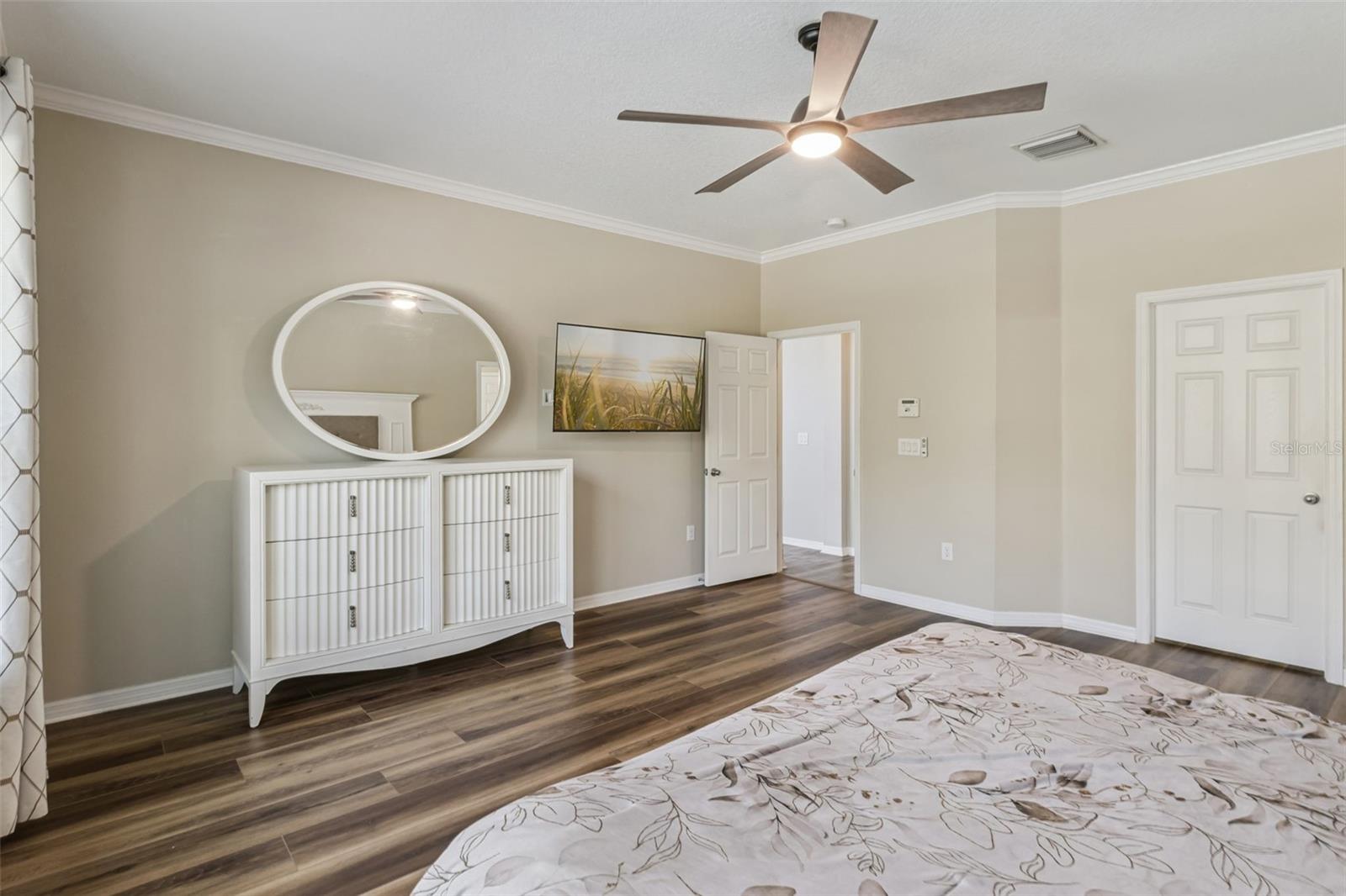 Image 29 of 77 For 15940 Ternglade Drive