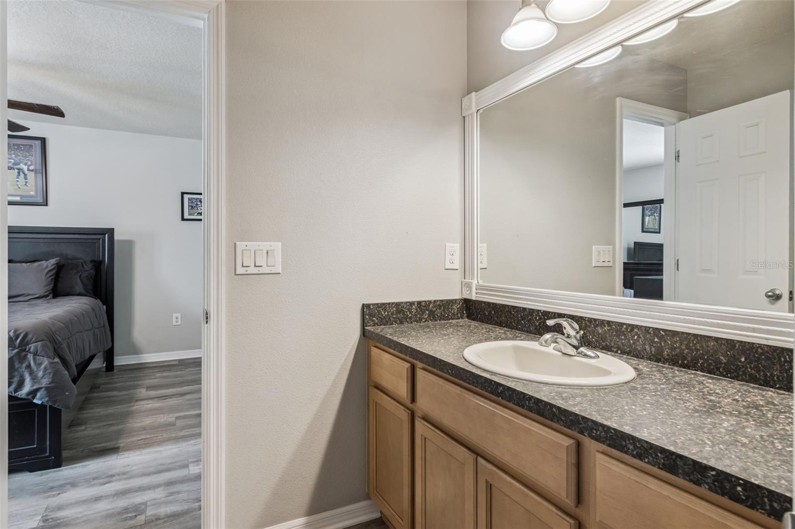 Image 35 of 77 For 15940 Ternglade Drive