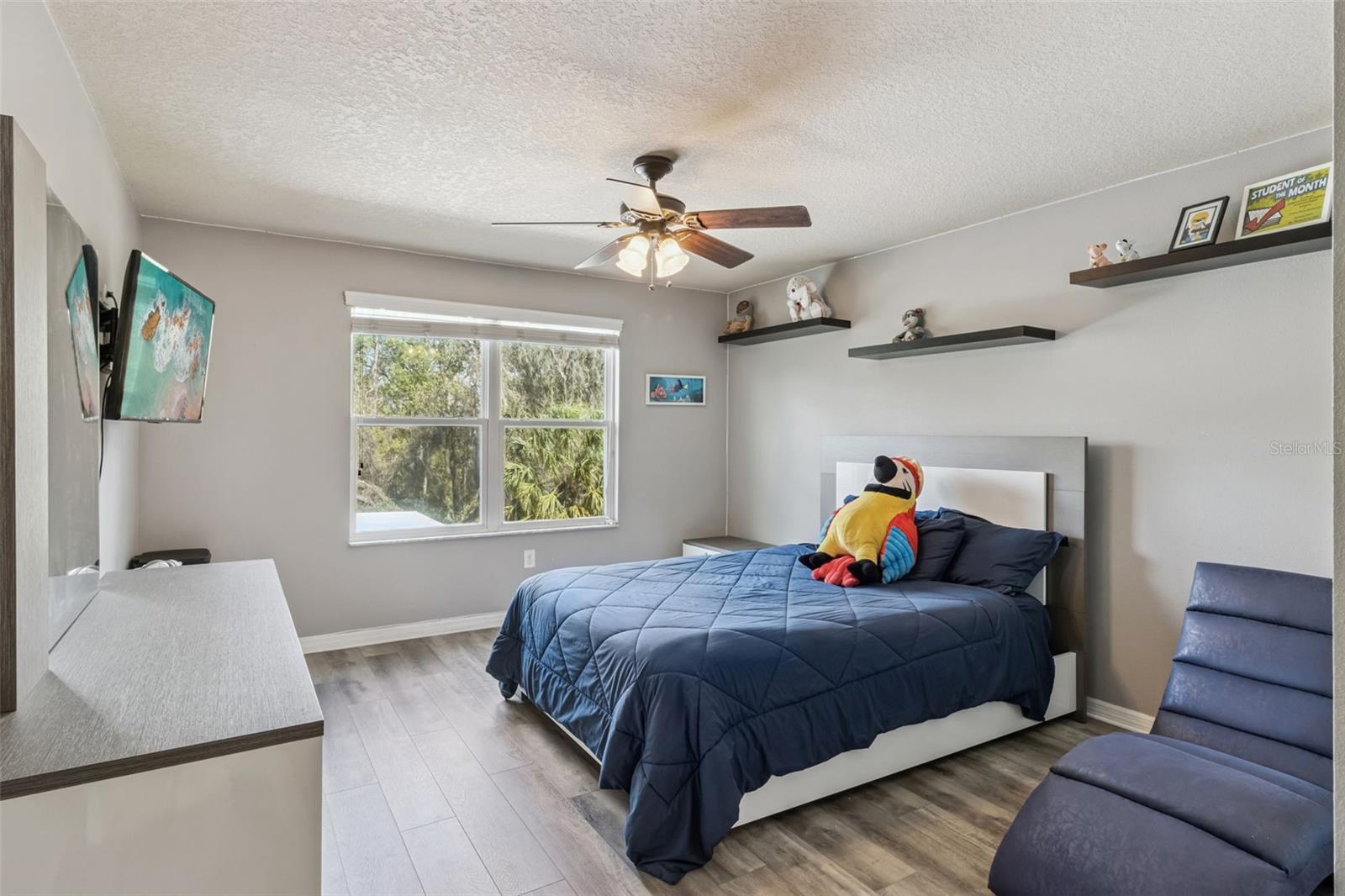 Image 42 of 77 For 15940 Ternglade Drive