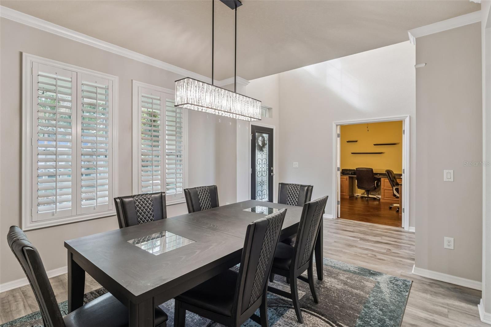 Image 9 of 77 For 15940 Ternglade Drive