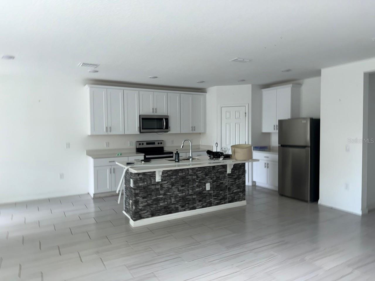 Image 11 of 13 For 3098 Laurel Oak Lane