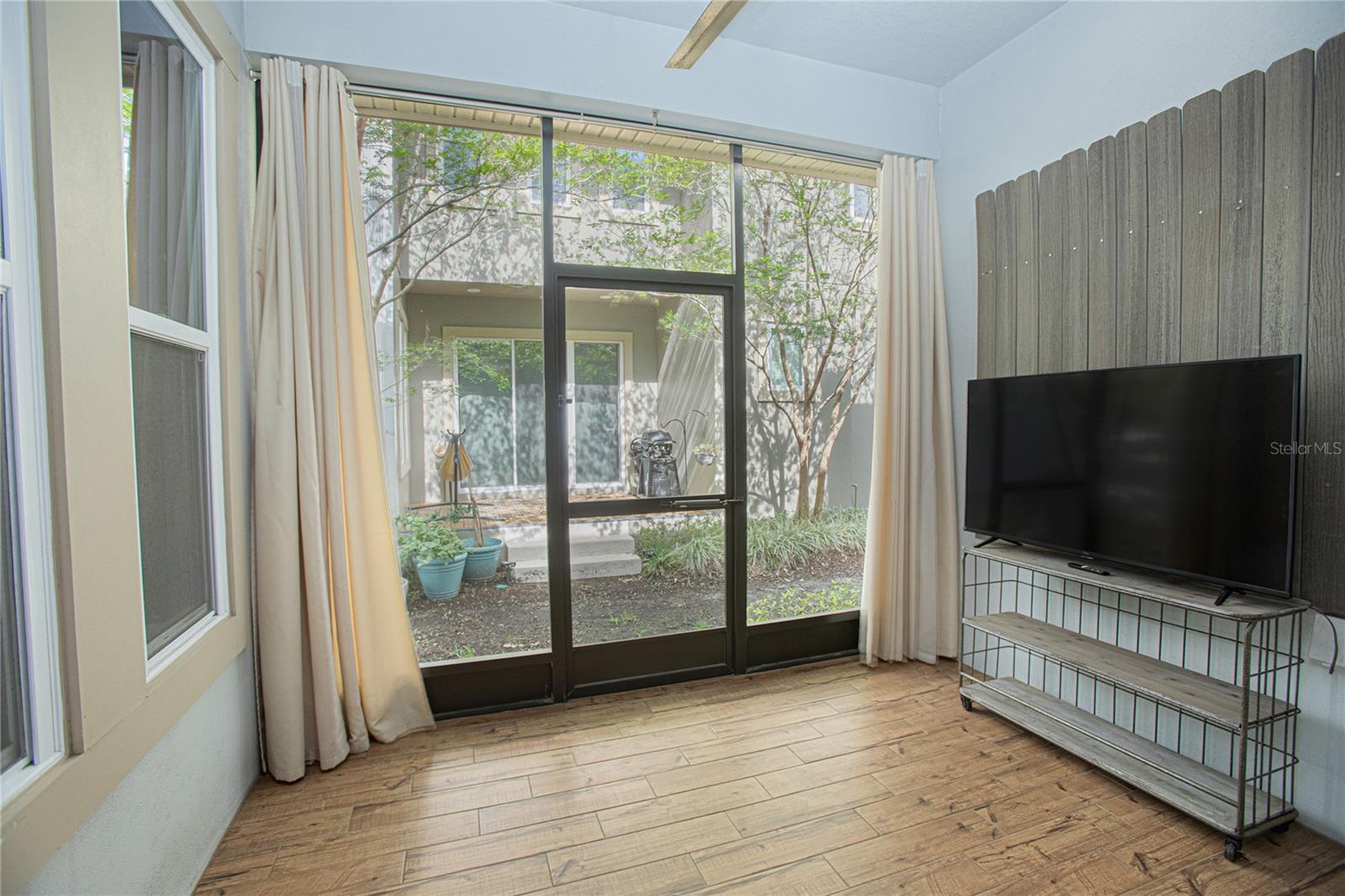 Image 11 of 30 For 8115 Upper Perse Circle