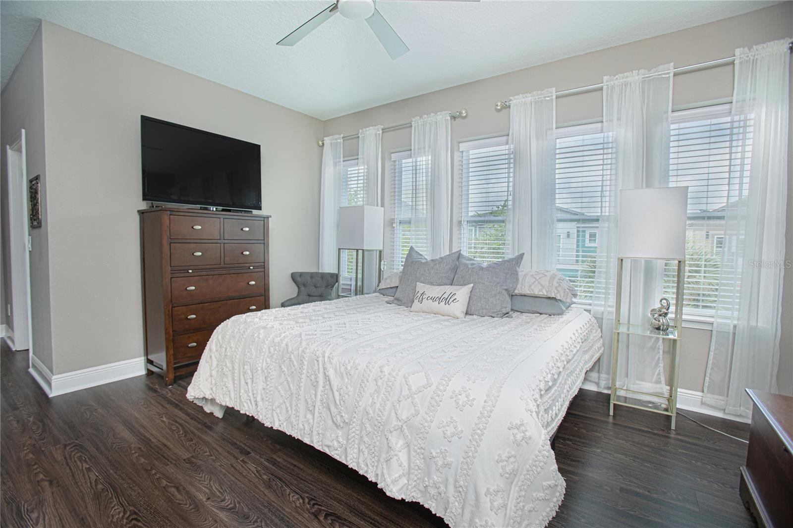 Image 15 of 30 For 8115 Upper Perse Circle