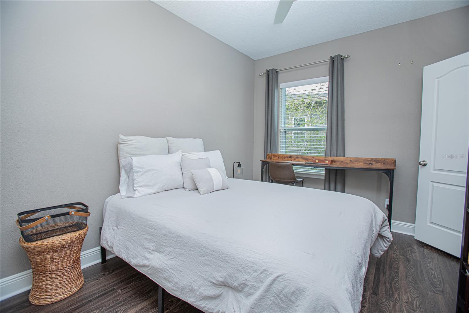 Image 19 of 30 For 8115 Upper Perse Circle