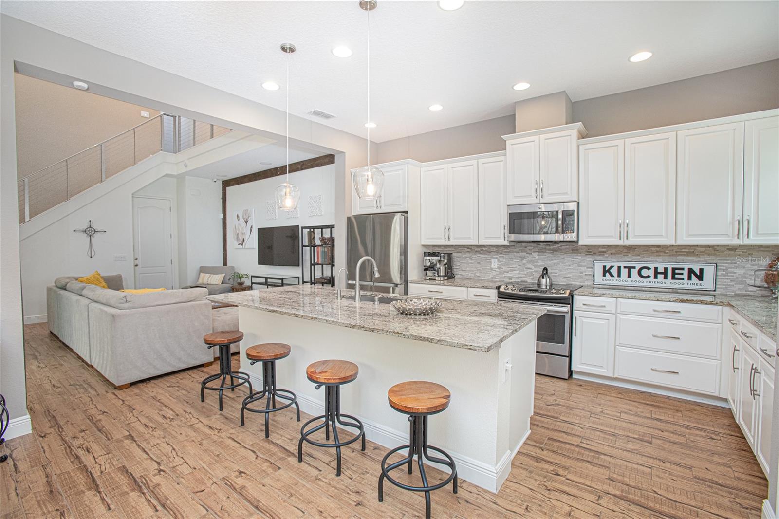 Image 5 of 30 For 8115 Upper Perse Circle