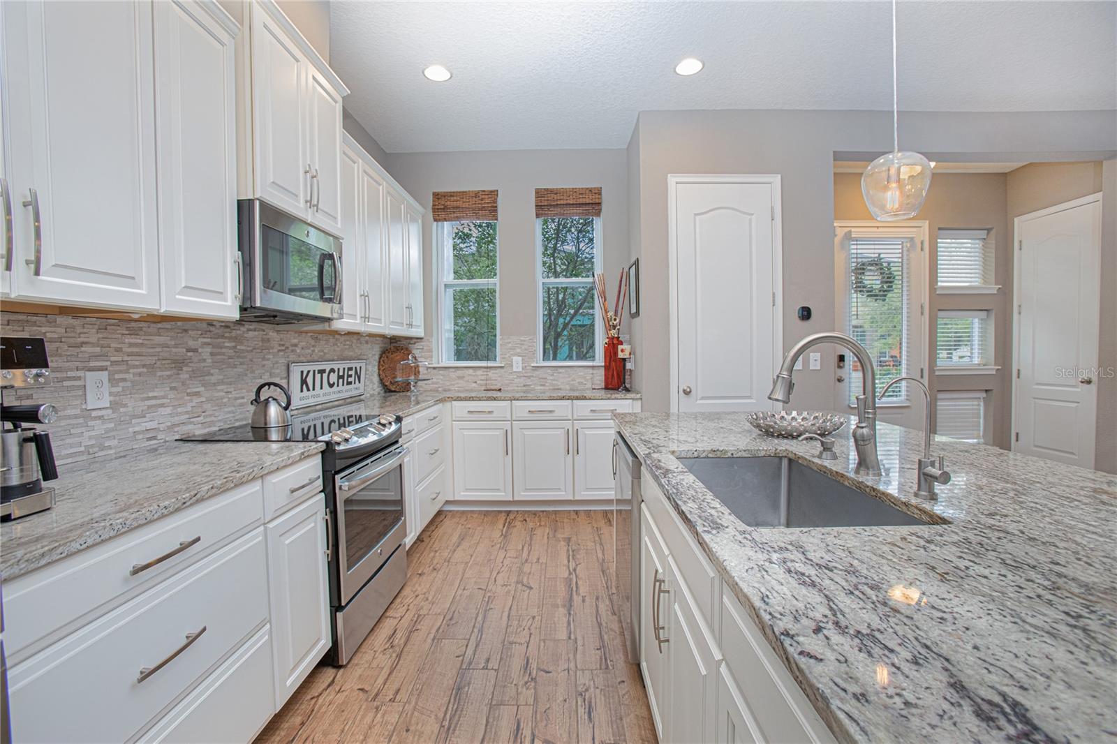 Image 7 of 30 For 8115 Upper Perse Circle