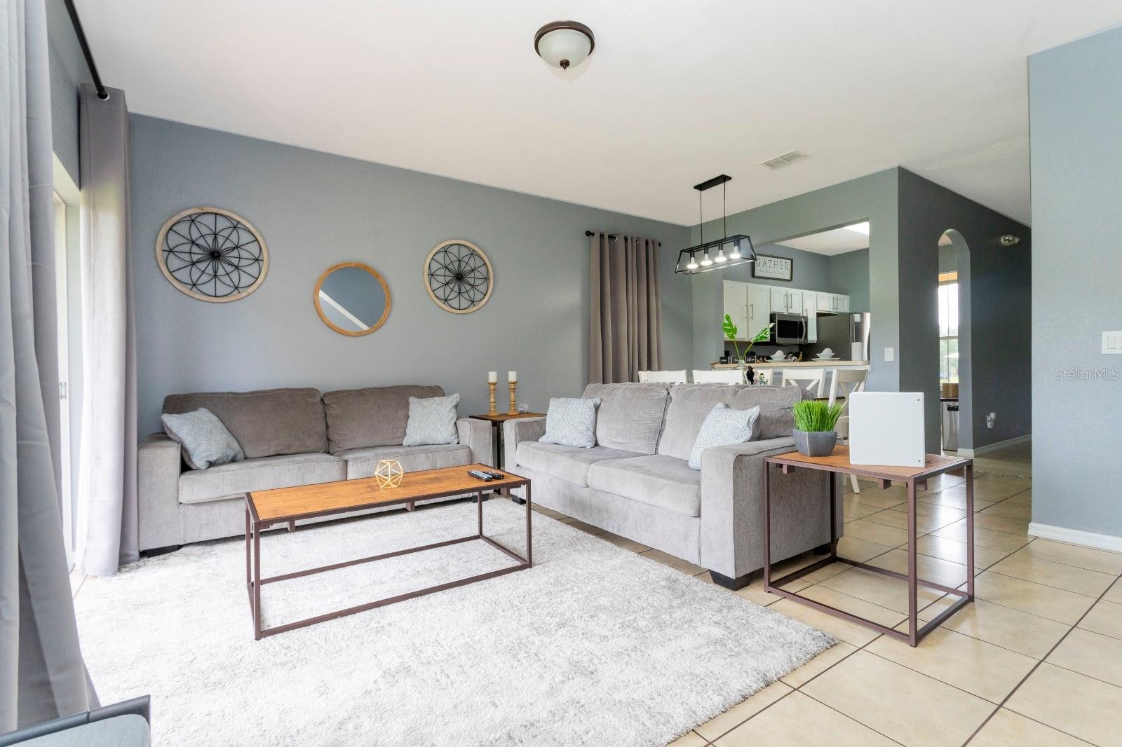 Image 10 of 89 For 206 Bergamo Drive