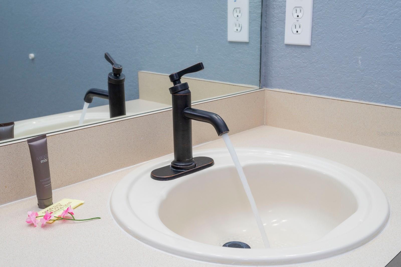 Image 22 of 89 For 206 Bergamo Drive