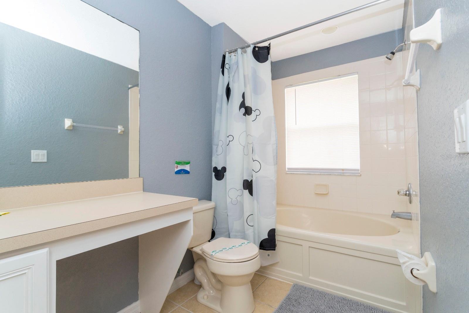 Image 34 of 89 For 206 Bergamo Drive