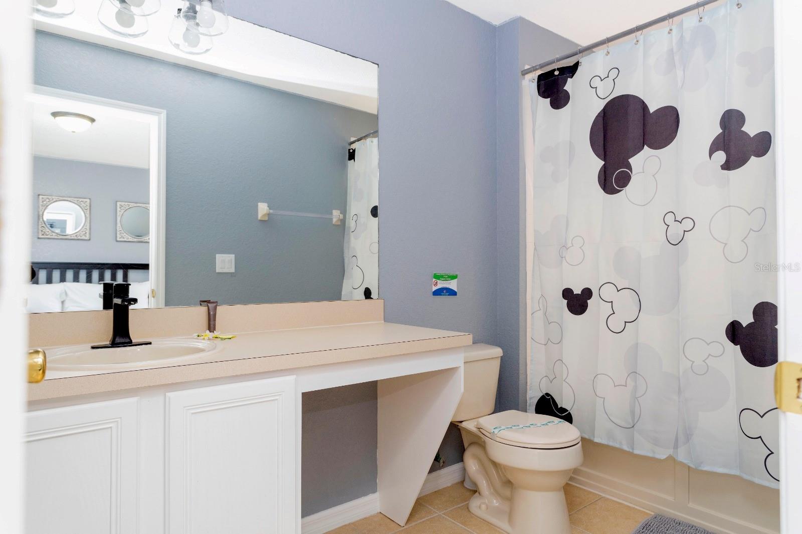 Image 35 of 89 For 206 Bergamo Drive