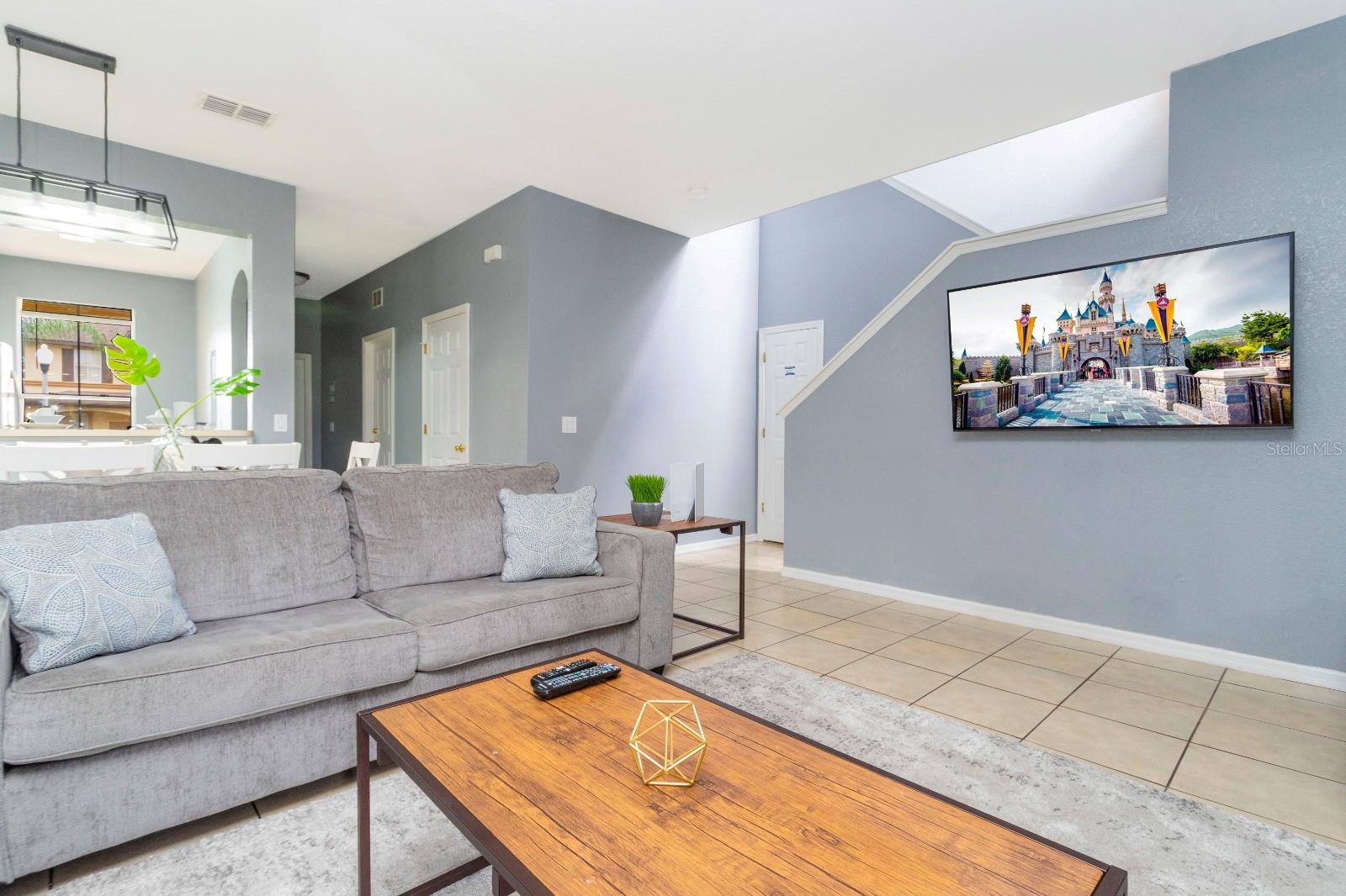 Image 43 of 89 For 206 Bergamo Drive