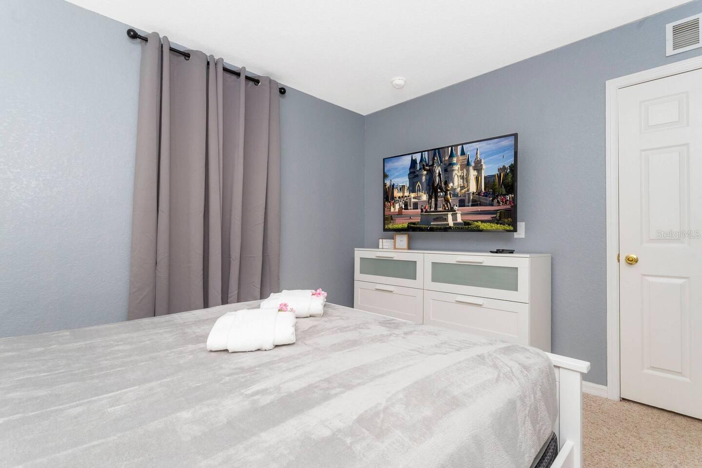 Image 52 of 89 For 206 Bergamo Drive