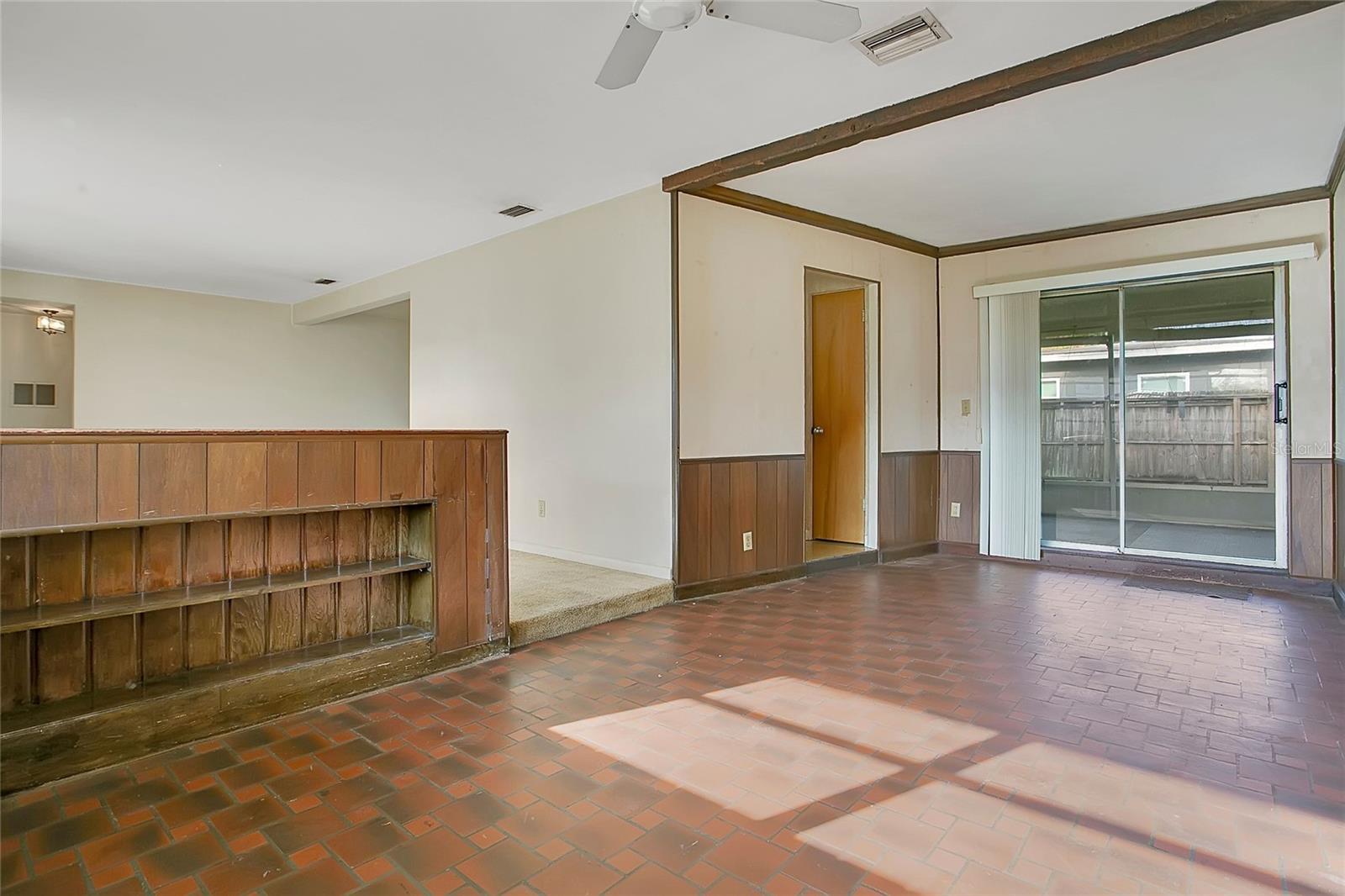 Image 15 of 38 For 633 Lander Road