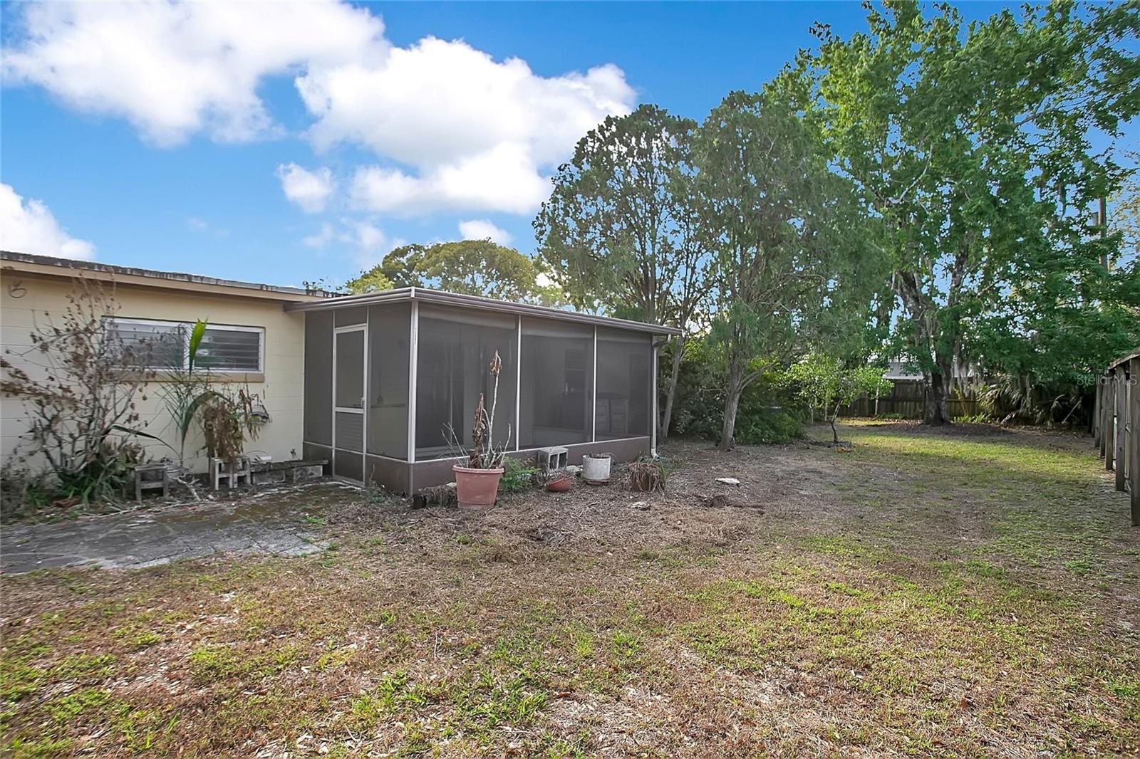 Image 28 of 38 For 633 Lander Road