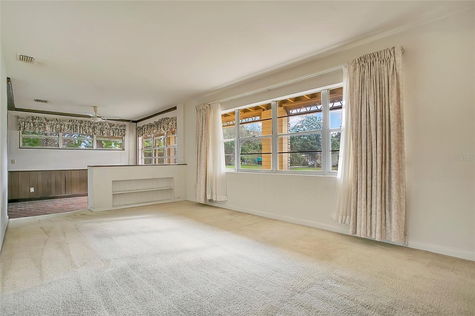 Image 7 of 38 For 633 Lander Road