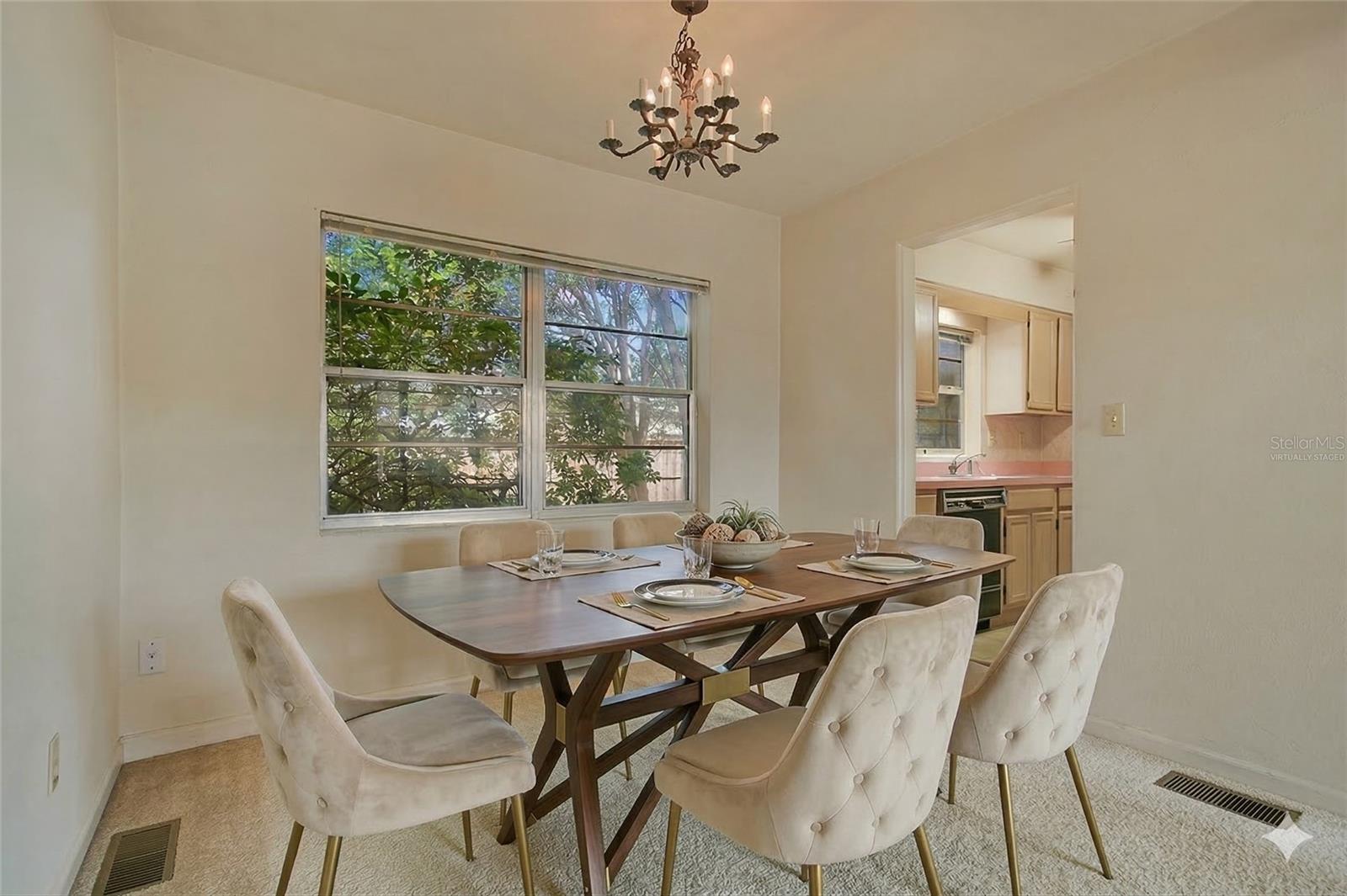 Image 9 of 38 For 633 Lander Road