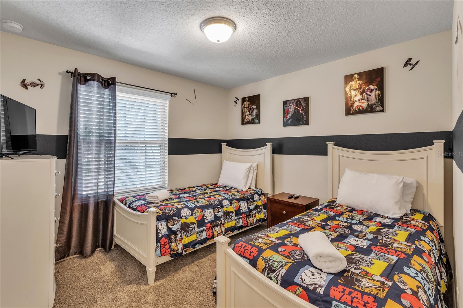 Image 25 of 36 For 9051 Rhodes Street