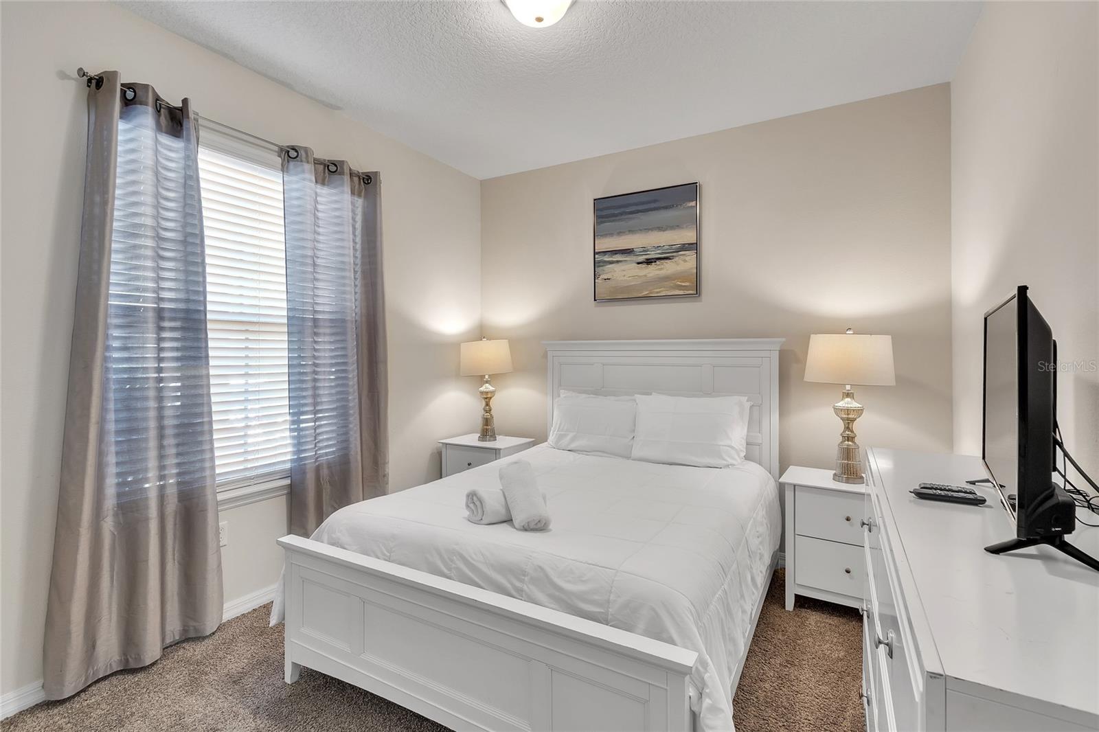 Image 4 of 36 For 9051 Rhodes Street