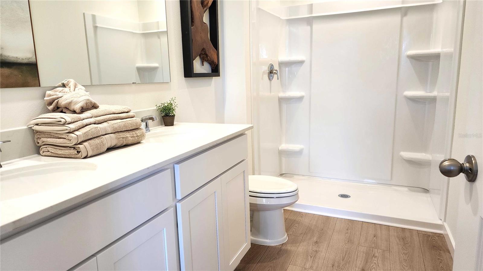 Image 12 of 17 For 555 Remick Street