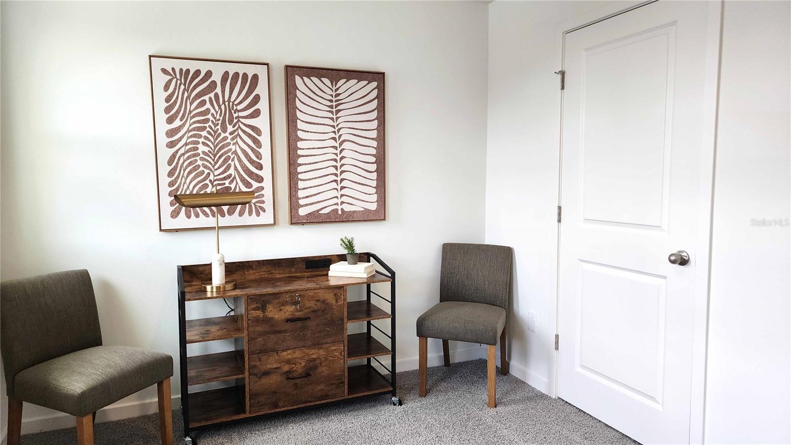 Image 14 of 17 For 555 Remick Street