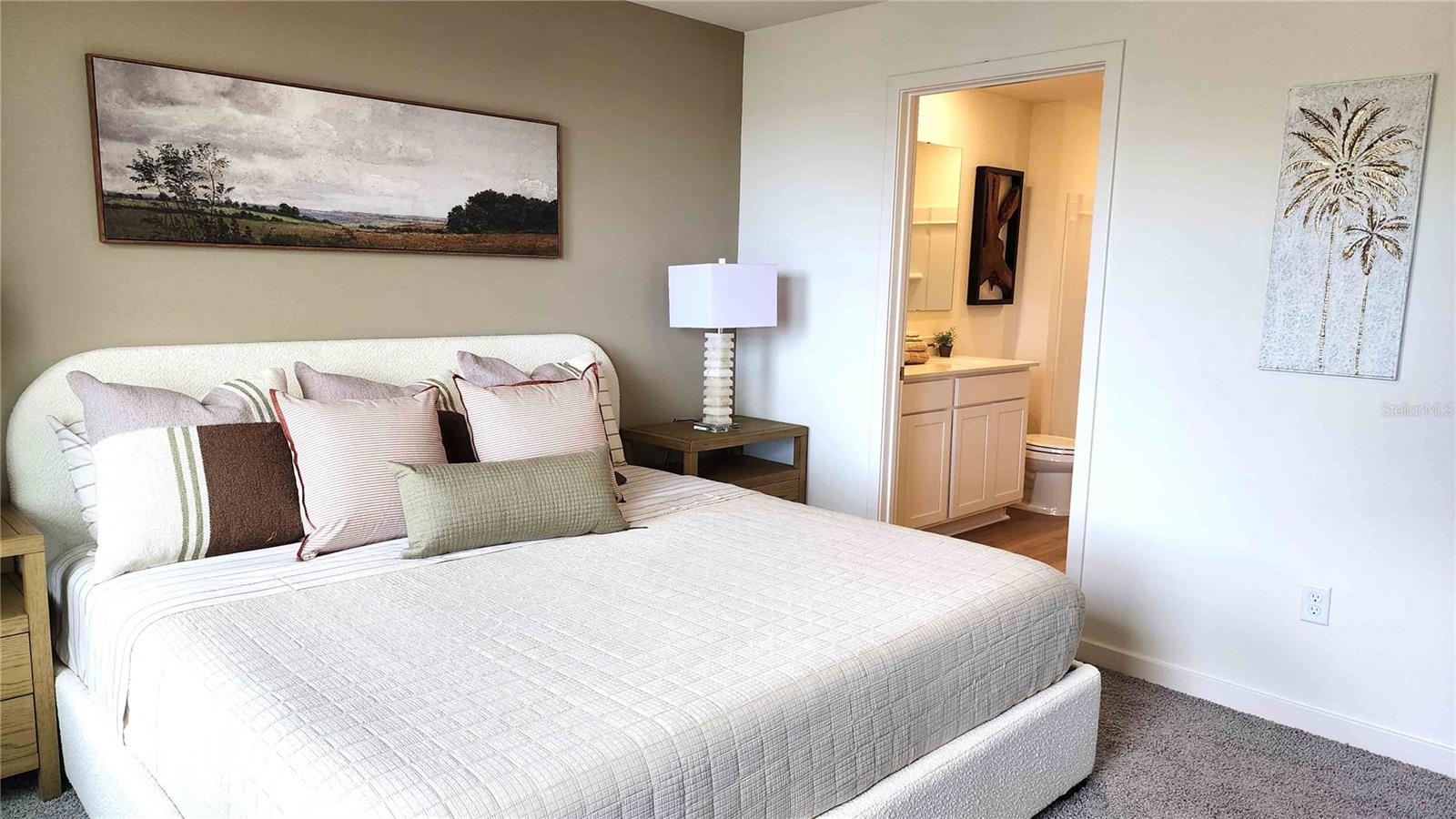 Image 16 of 17 For 555 Remick Street