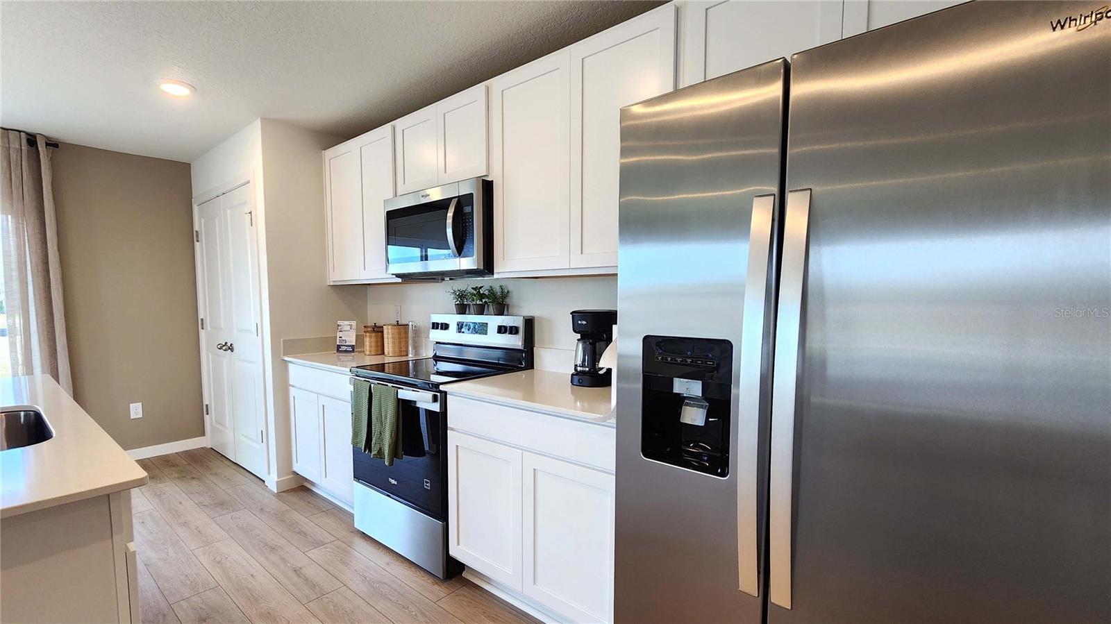 Image 8 of 17 For 555 Remick Street