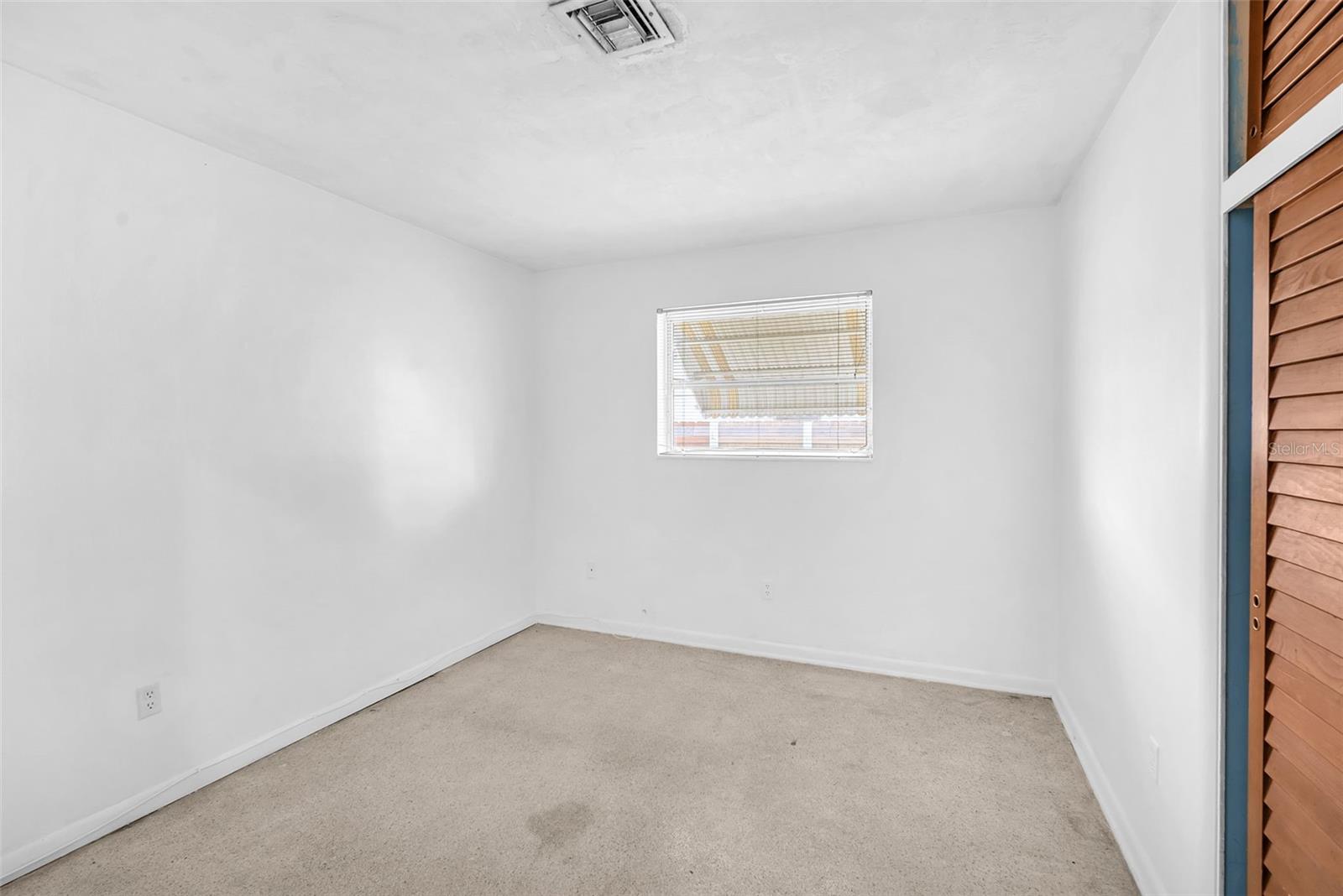 Image 15 of 28 For 410 71st Avenue