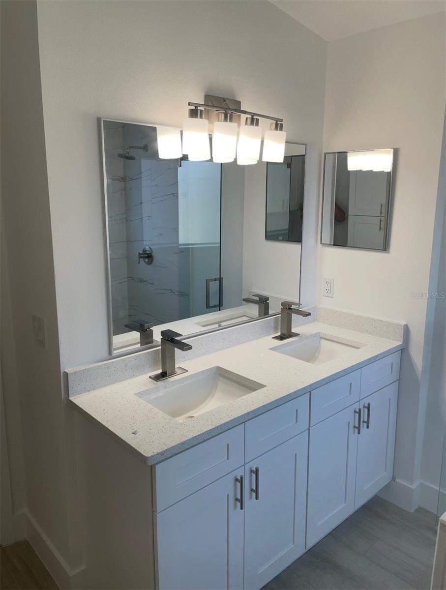 Image 9 of 18 For 7235 Hunterdon Drive