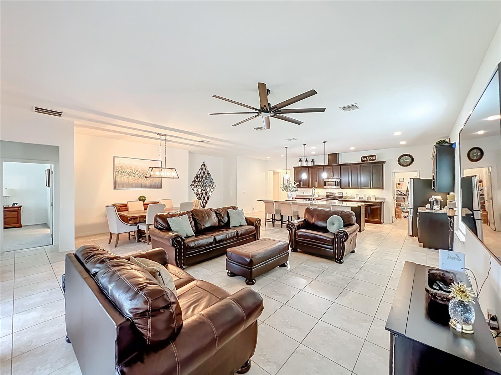 Image 38 of 90 For 4791 Riverwalk Drive