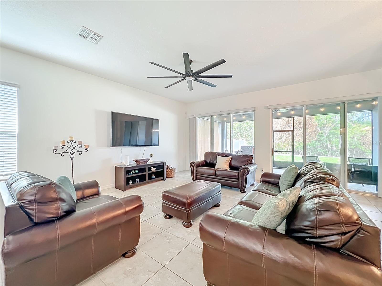 Image 40 of 90 For 4791 Riverwalk Drive