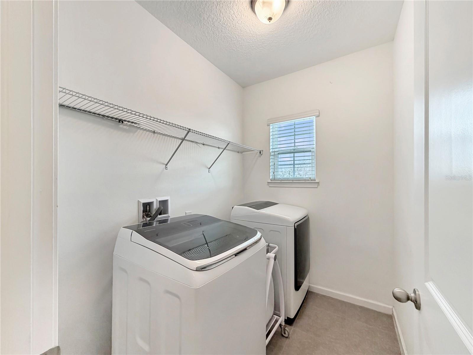 Image 21 of 27 For 7711 Tangerine Knoll Loop