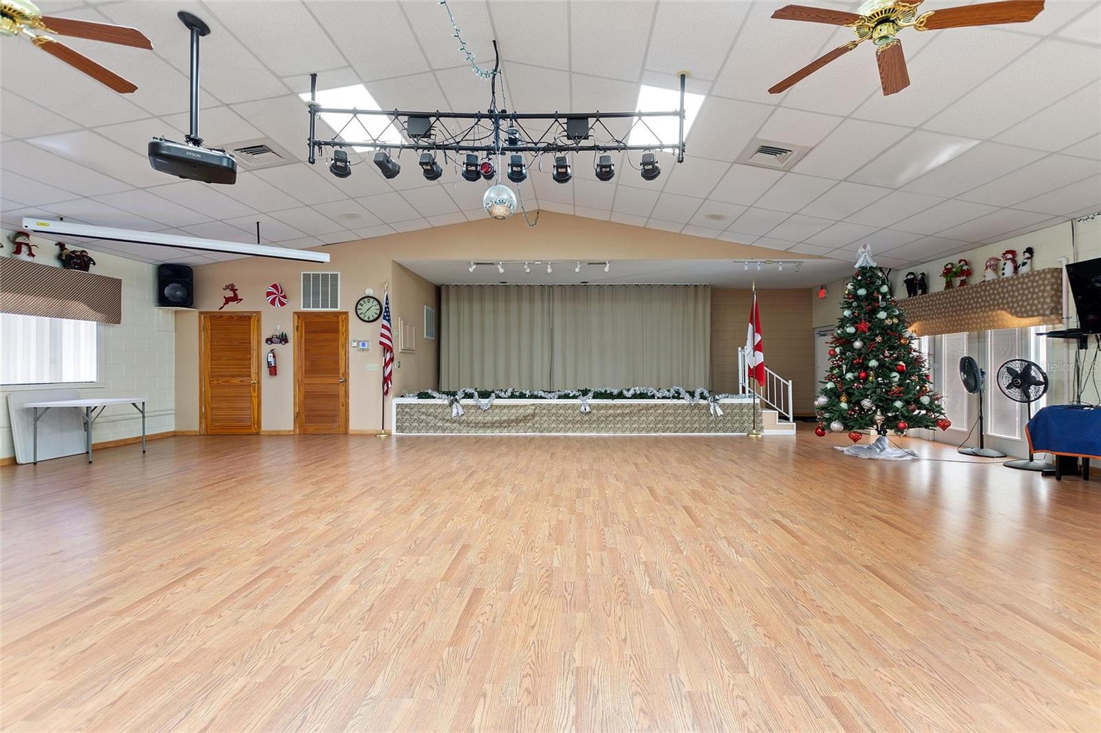 Image 31 of 42 For 135 Citrus Ridge Drive