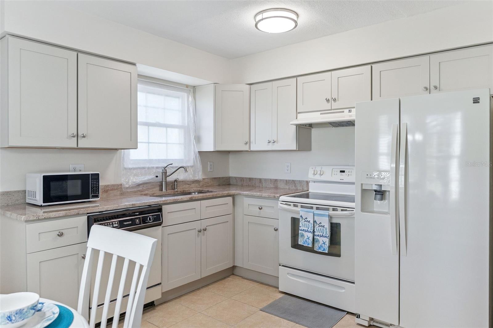 Image 10 of 22 For 840 Center Avenue 67